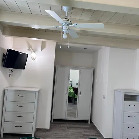 A Casa Di Mely Сенигаллия